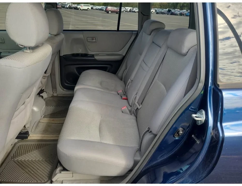 2005 Toyota Highlander - Image 10 of 14