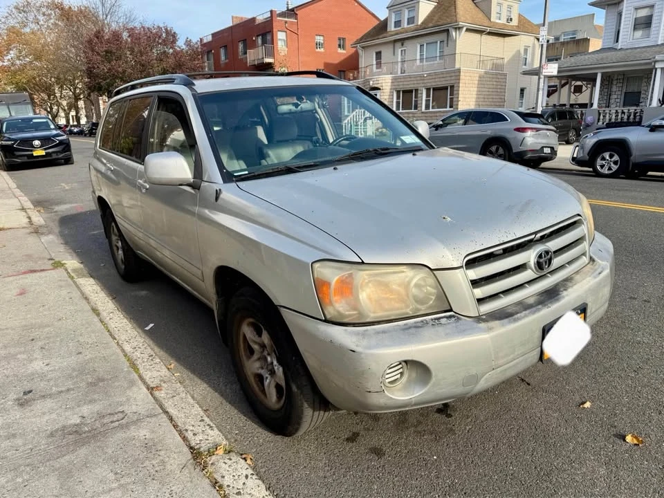 2005 Toyota Highlander - Image 6 of 11
