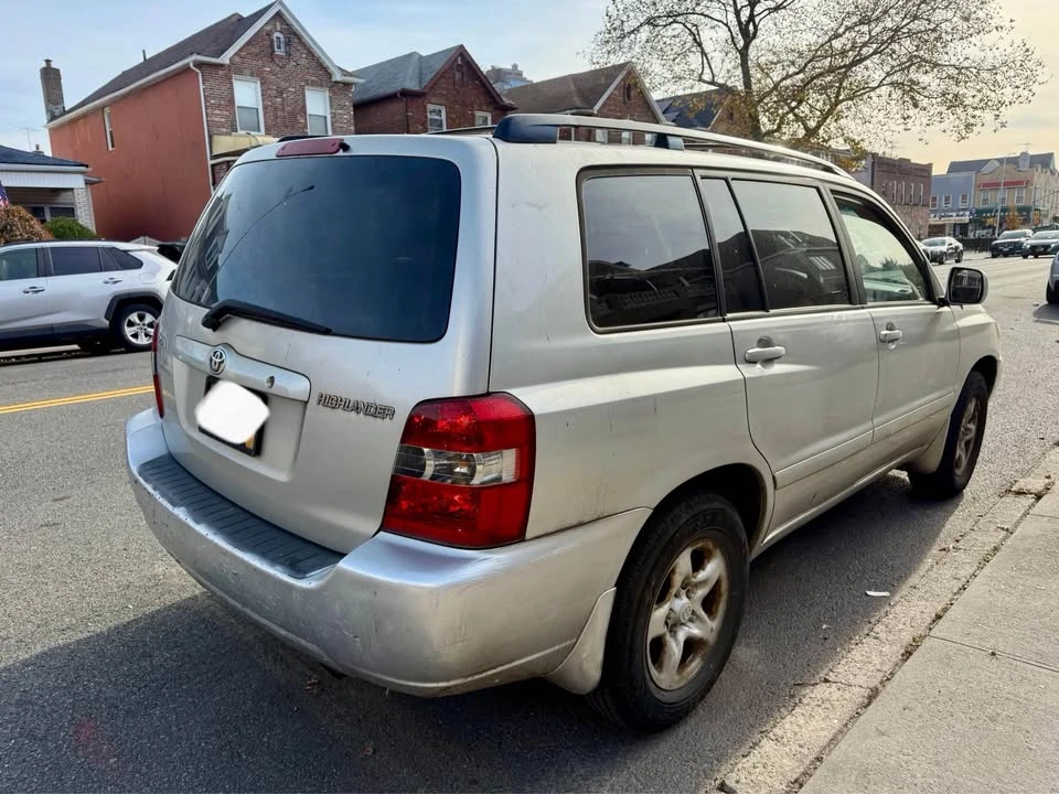 2005 Toyota Highlander - Image 5 of 11