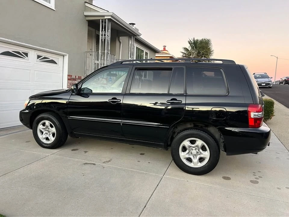 2005 Toyota Highlander - Image 10 of 17