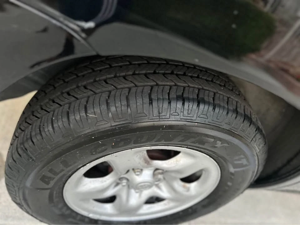 2005 Toyota Highlander - Image 16 of 17
