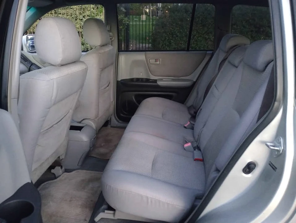 2005 Toyota Highlander - Image 9 of 11