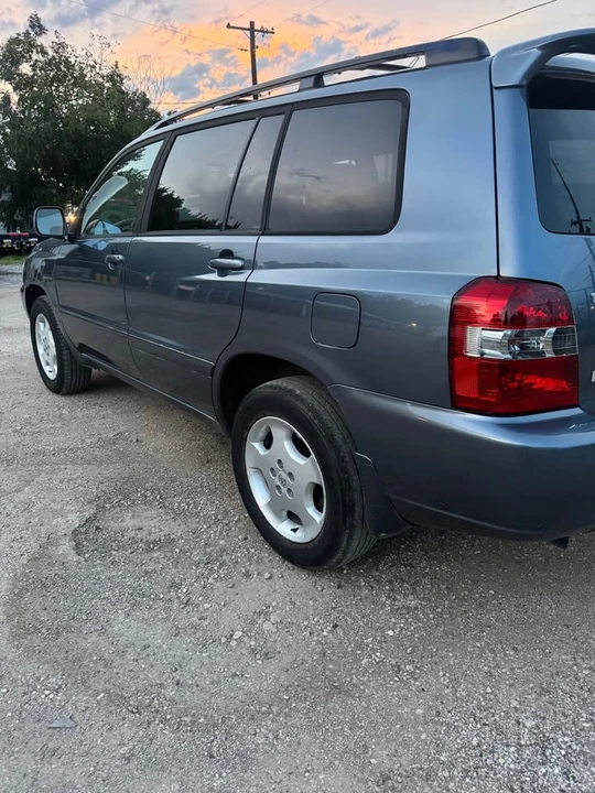 2005 Toyota Highlander - Image 5 of 10