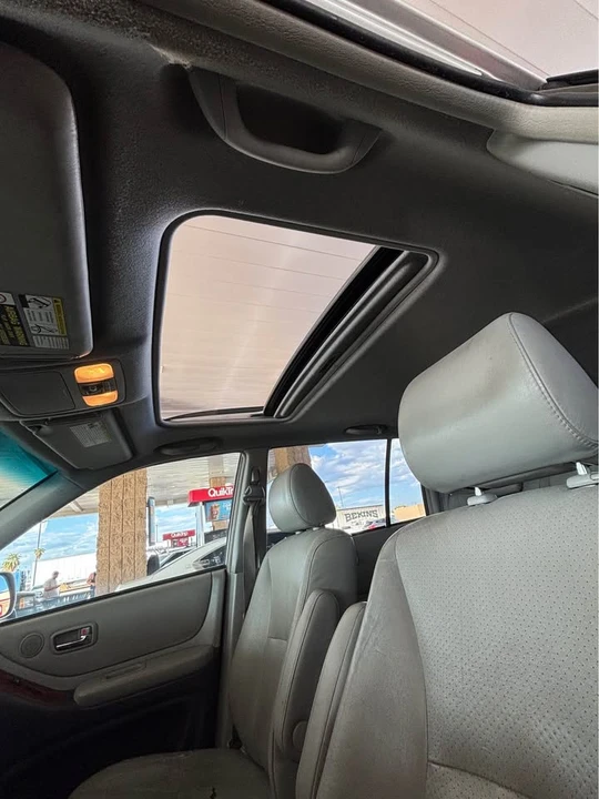 2005 Toyota Highlander - Image 6 of 18