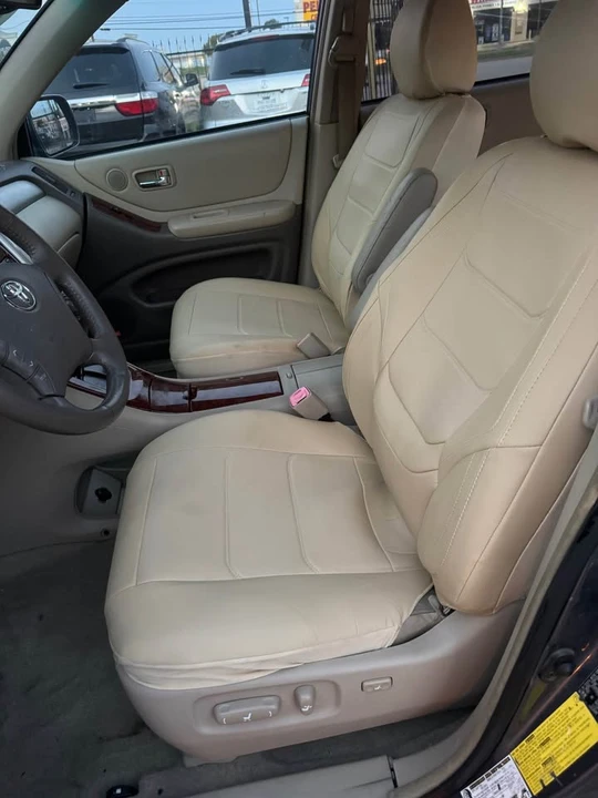 2005 Toyota Highlander - Image 10 of 10