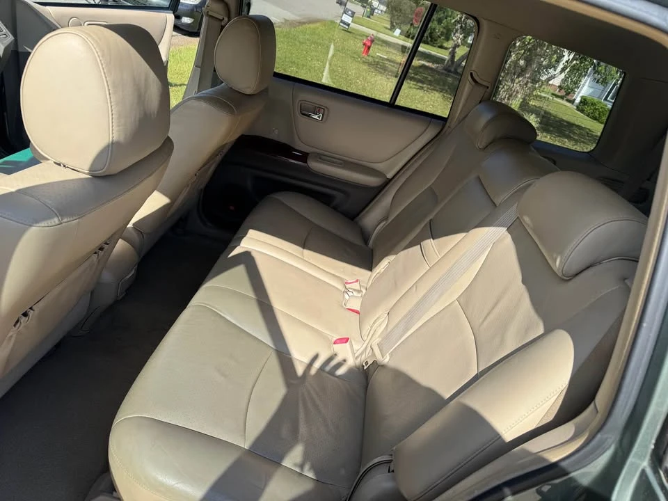 2005 Toyota Highlander - Image 10 of 14