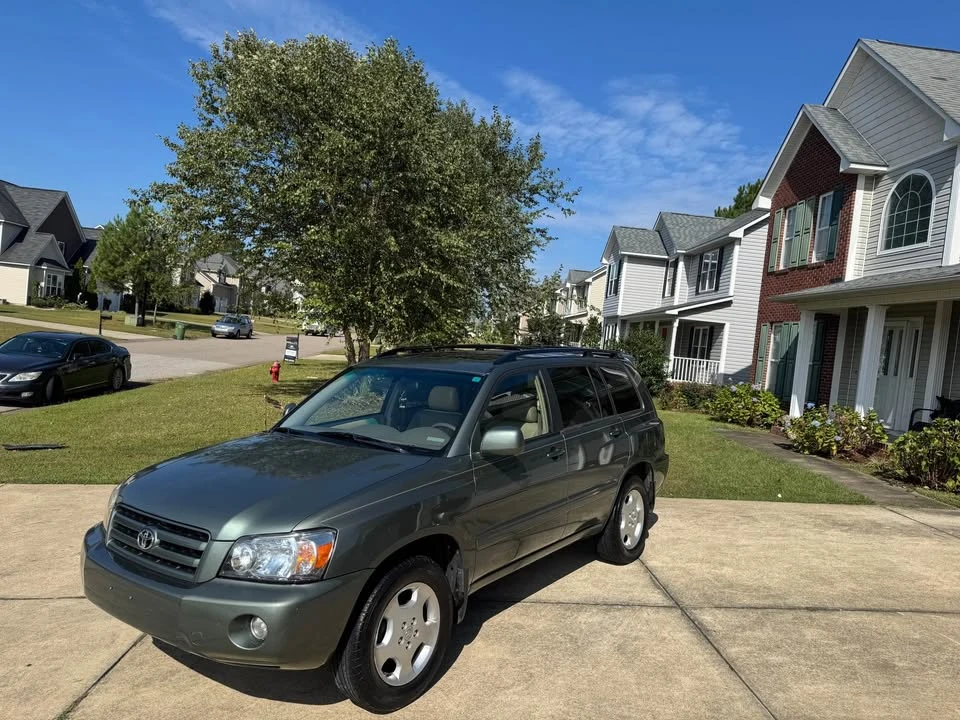 2005 Toyota Highlander - Image 2 of 14