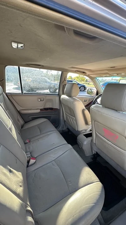 2005 Toyota Highlander - Image 3 of 5