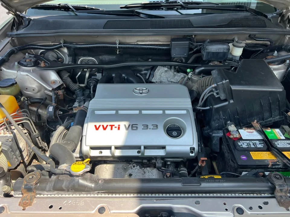 2005 Toyota Highlander - Image 17 of 20