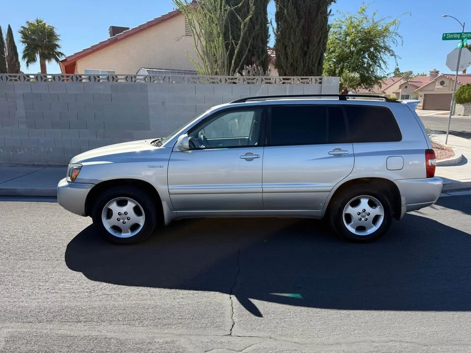 2005 Toyota Highlander - Image 3 of 18