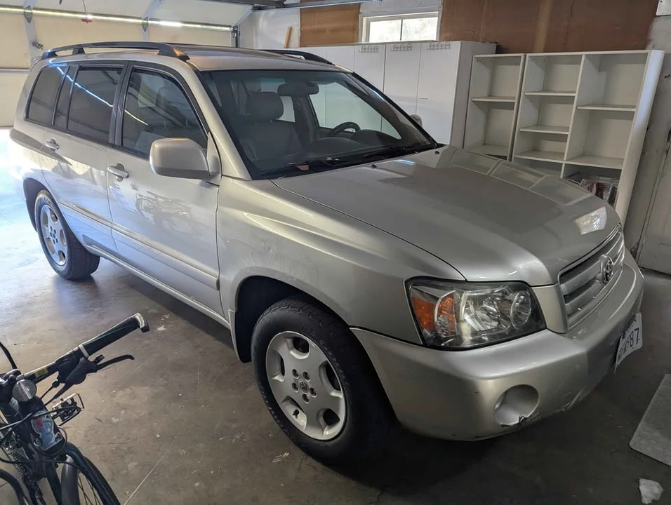 2005 Toyota Highlander - Image 2 of 6