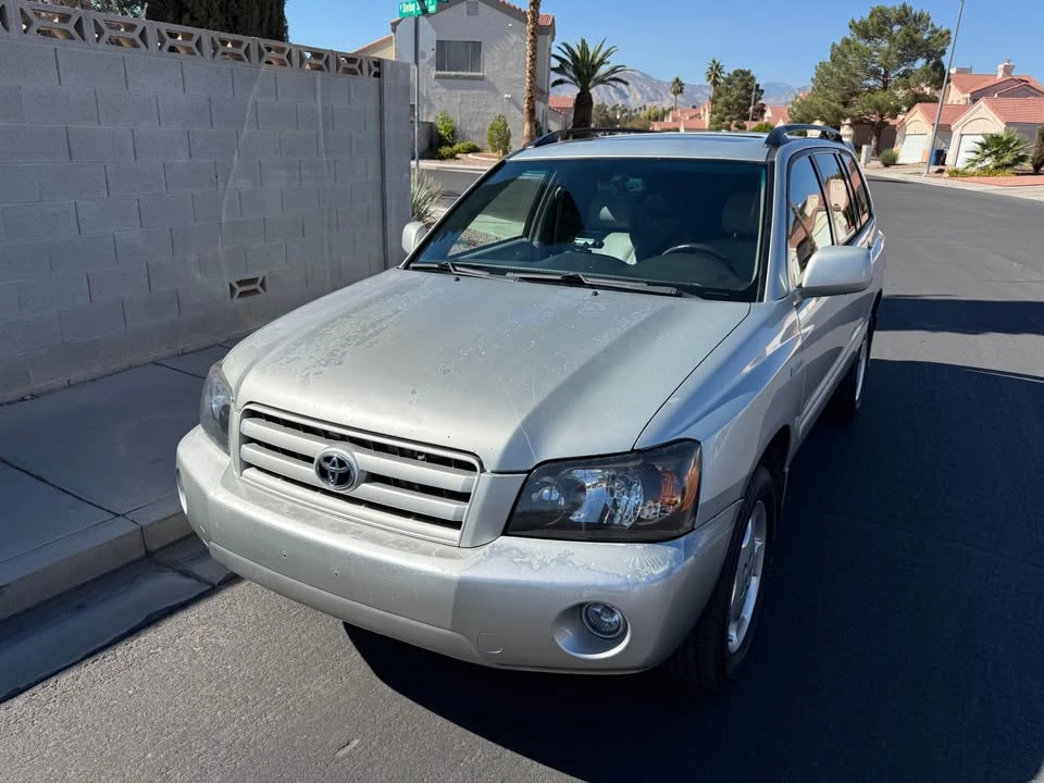 2005 Toyota Highlander - Image 2 of 18