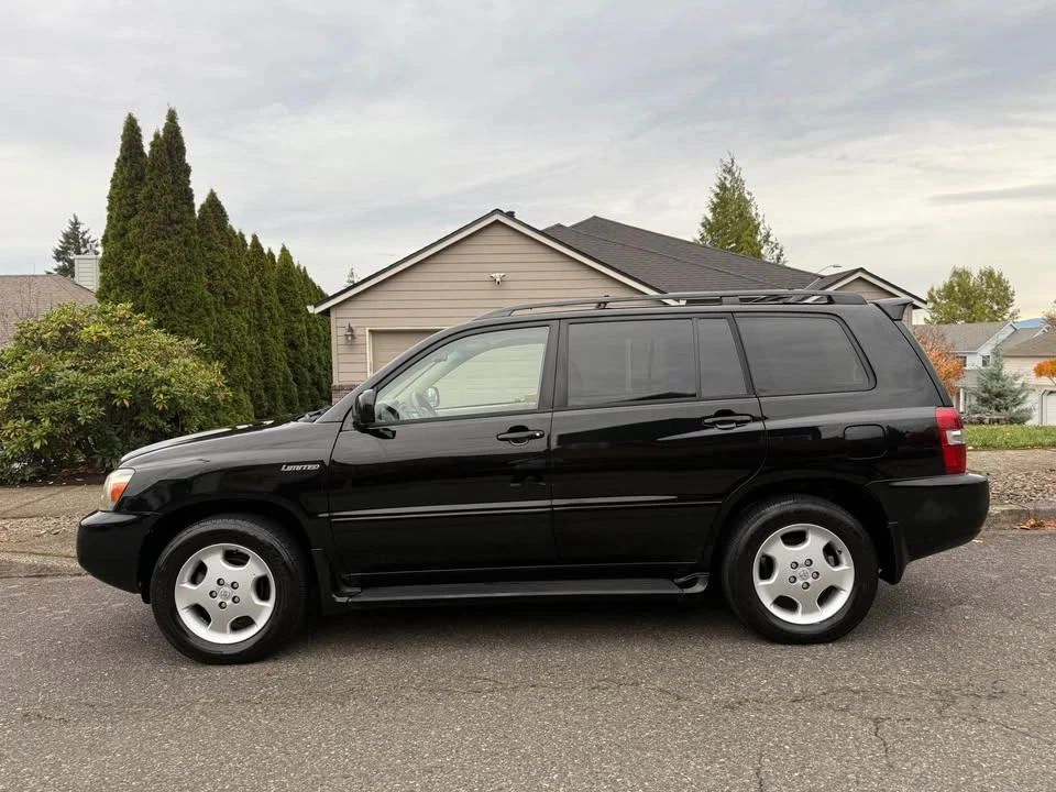 2005 Toyota Highlander - Image 2 of 17