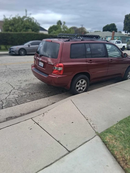 2005 Toyota Highlander - Image 8 of 8
