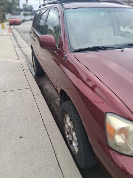 2005 Toyota Highlander - Image 2 of 8