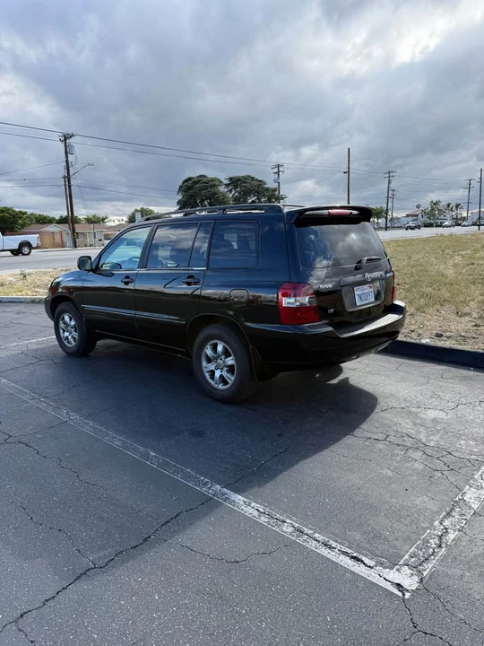 2005 Toyota Highlander - Image 5 of 17
