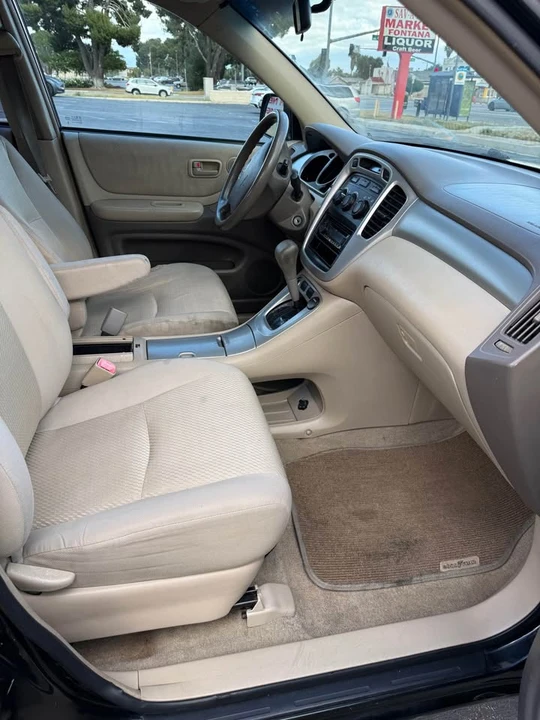 2005 Toyota Highlander - Image 15 of 17