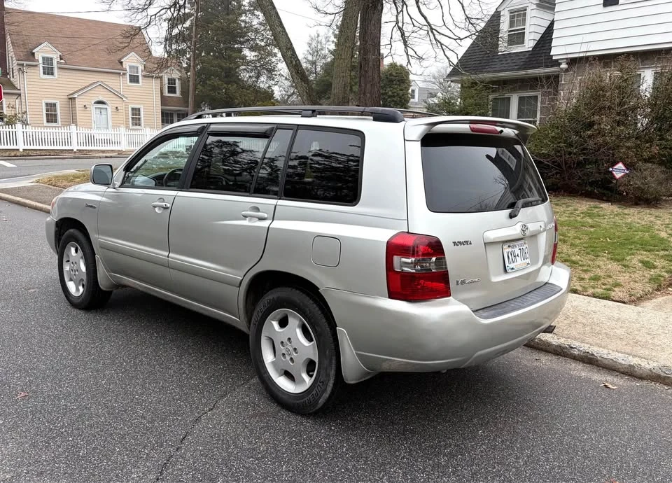 2005 Toyota Highlander - Image 4 of 9