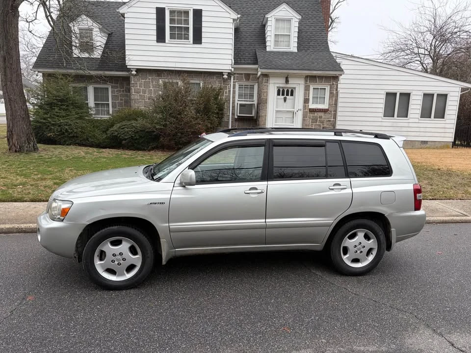 2005 Toyota Highlander - Image 3 of 9