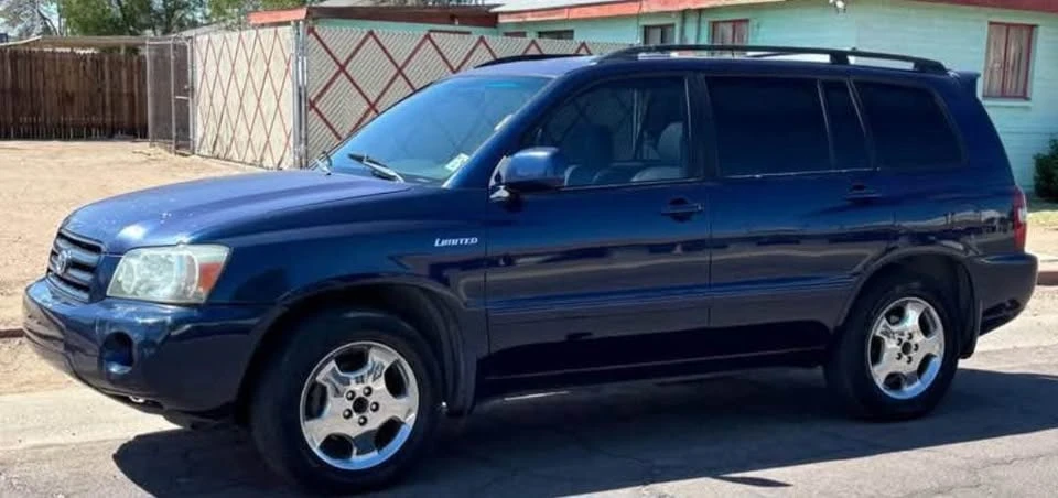 2005 Toyota Highlander - Image 2 of 10