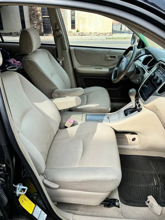 2005 Toyota Highlander - Image 4 of 8