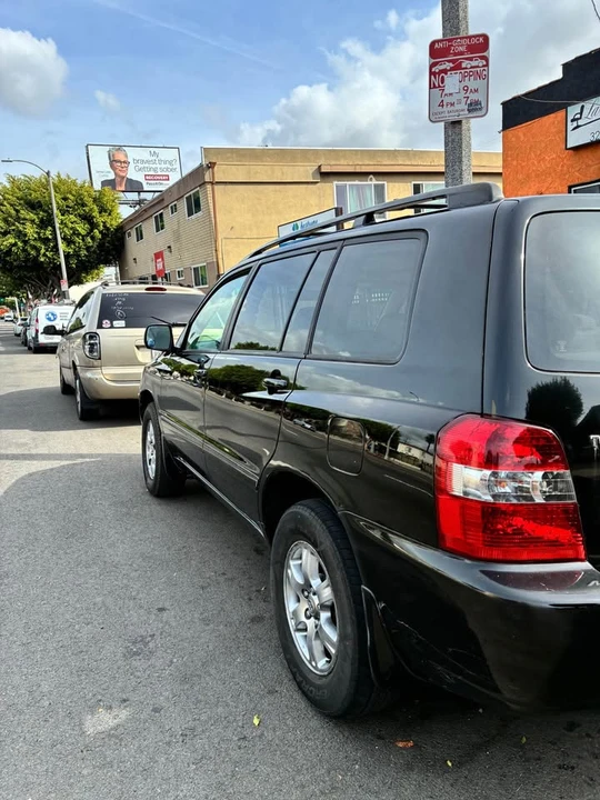 2005 Toyota Highlander - Image 3 of 8