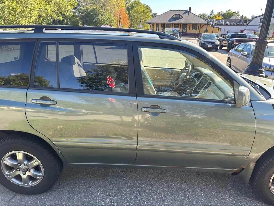 2005 Toyota Highlander - Image 4 of 9