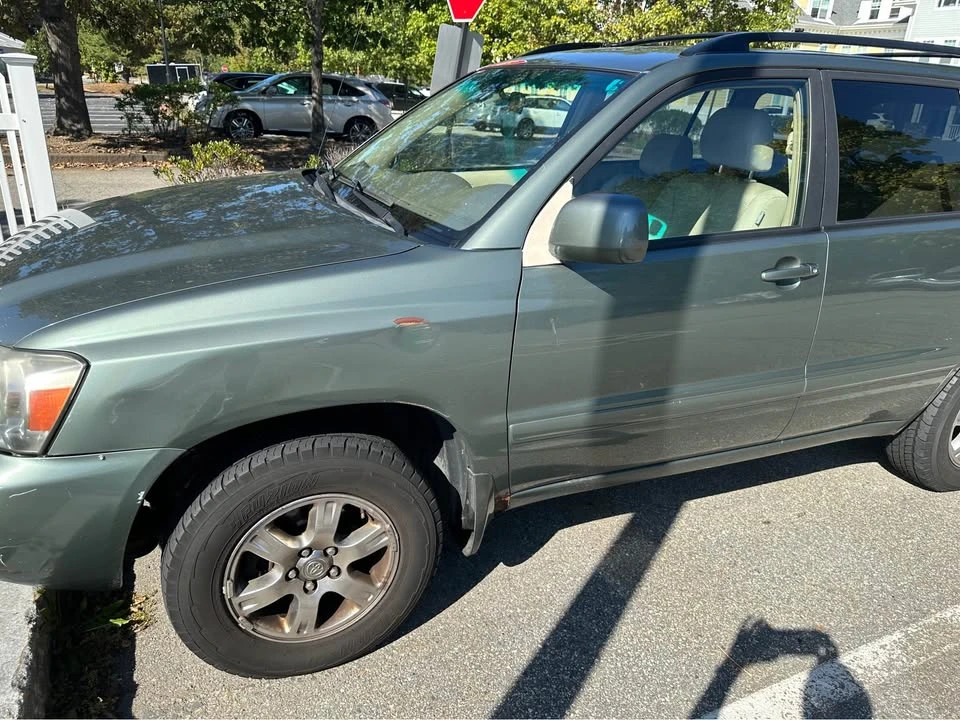 2005 Toyota Highlander - Image 2 of 9