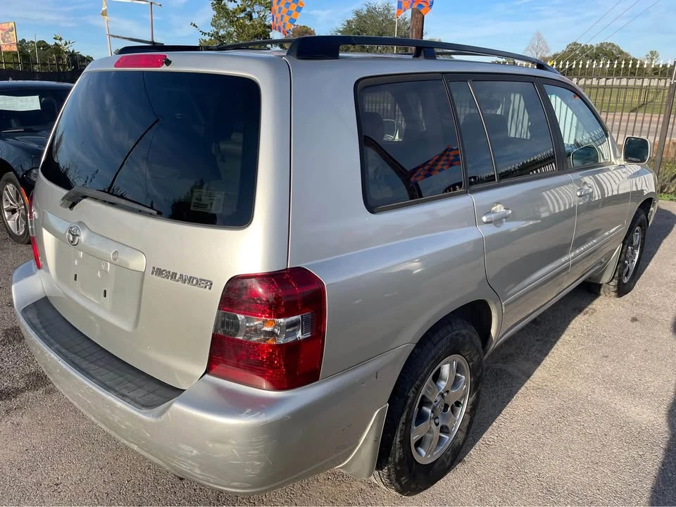 2005 Toyota Highlander - Image 3 of 15