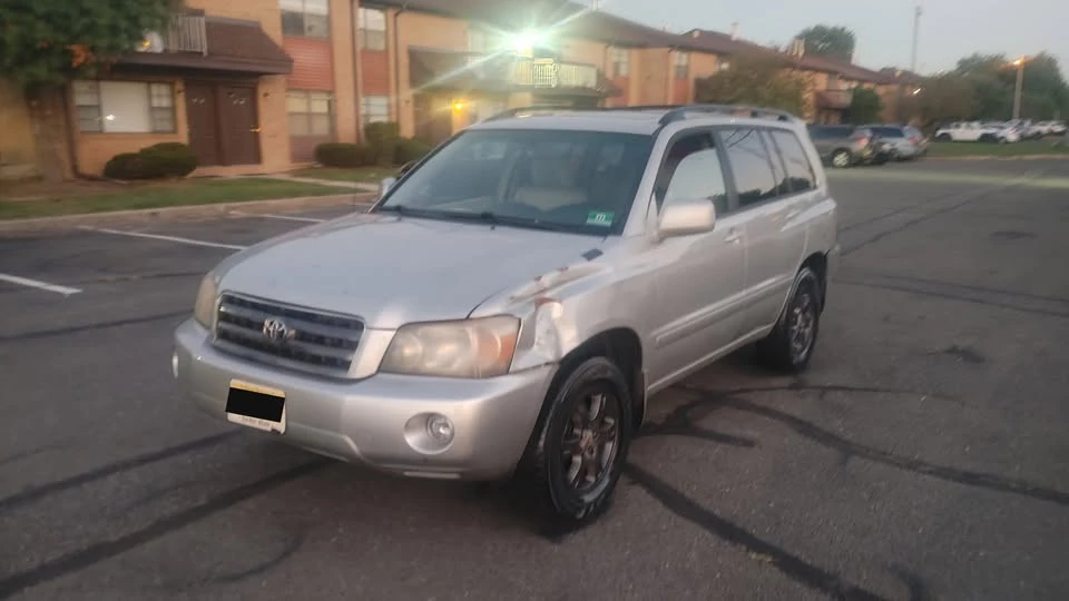 2005 Toyota Highlander - Image 4 of 12