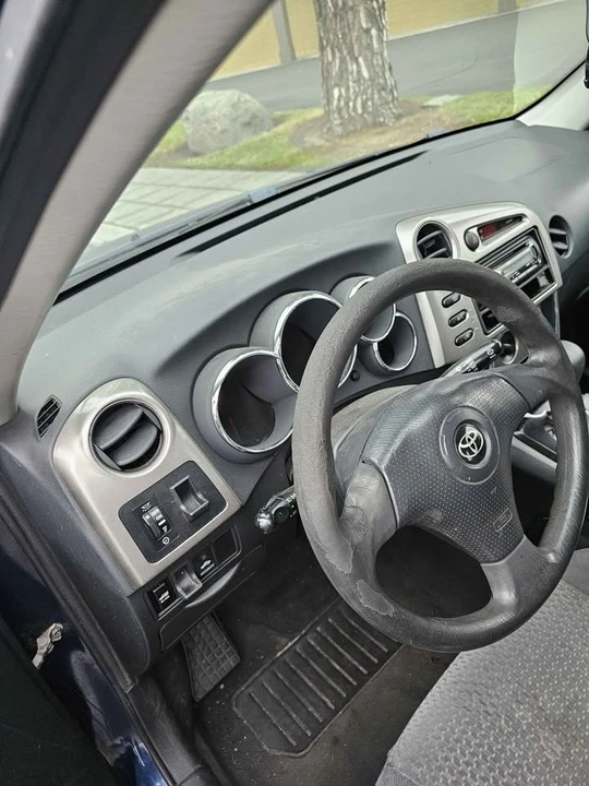 2005 Toyota Matrix 1st Gen - Image 4 of 10