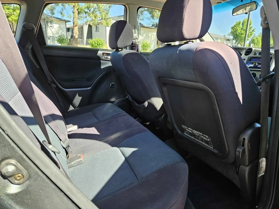 2005 Toyota Matrix 1st Gen - Image 9 of 14