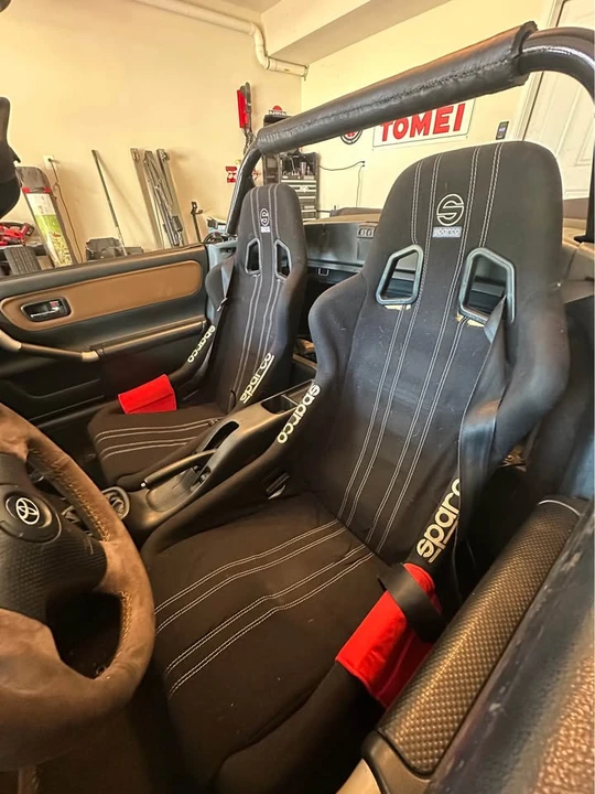 2005 Toyota MR2 Spyder/MR-S - Image 6 of 12