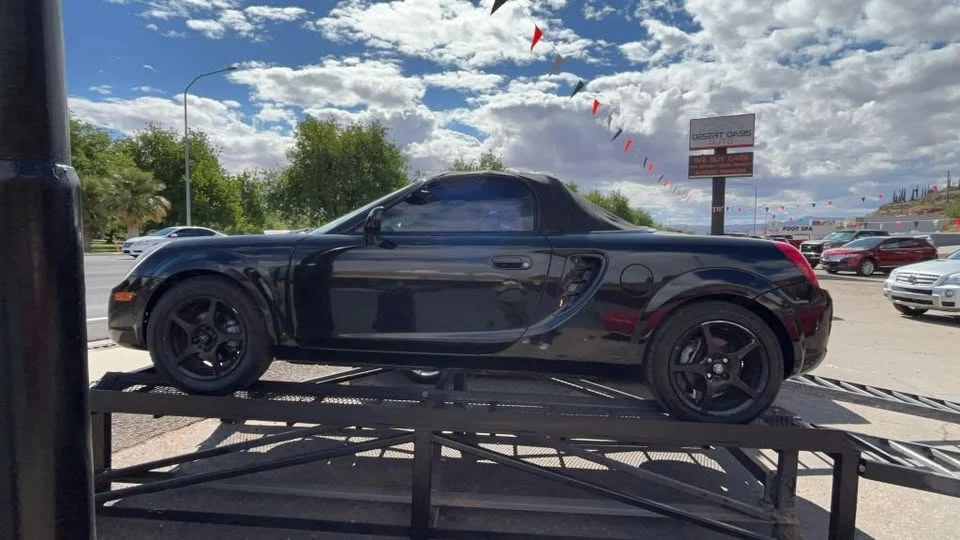 2005 Toyota MR2 Spyder/MR-S - Image 6 of 9