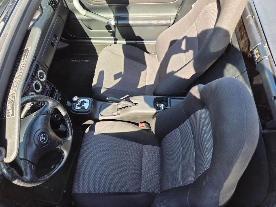 2005 Toyota MR2 Spyder/MR-S - Image 13 of 14