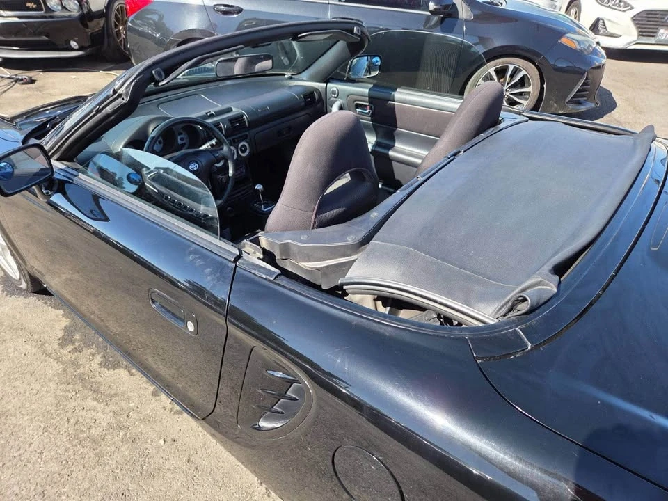 2005 Toyota MR2 Spyder/MR-S - Image 11 of 14