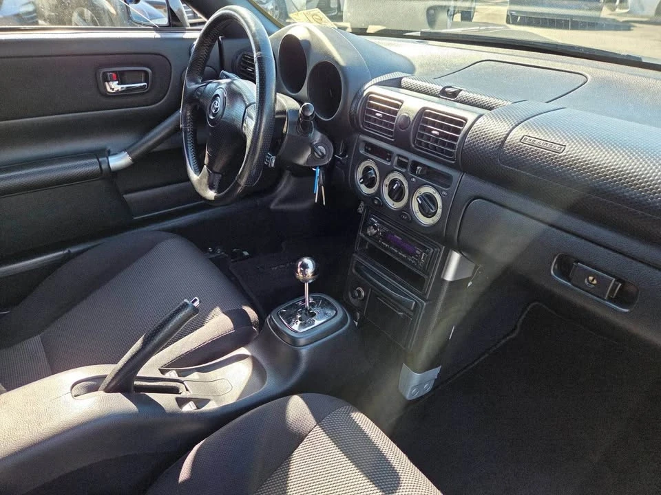 2005 Toyota MR2 Spyder/MR-S - Image 10 of 14