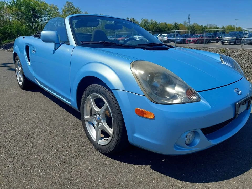 2005 Toyota MR2 Spyder/MR-S - Image 9 of 11