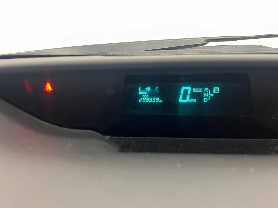 2005 Toyota Prius 2nd Gen - Image 16 of 20