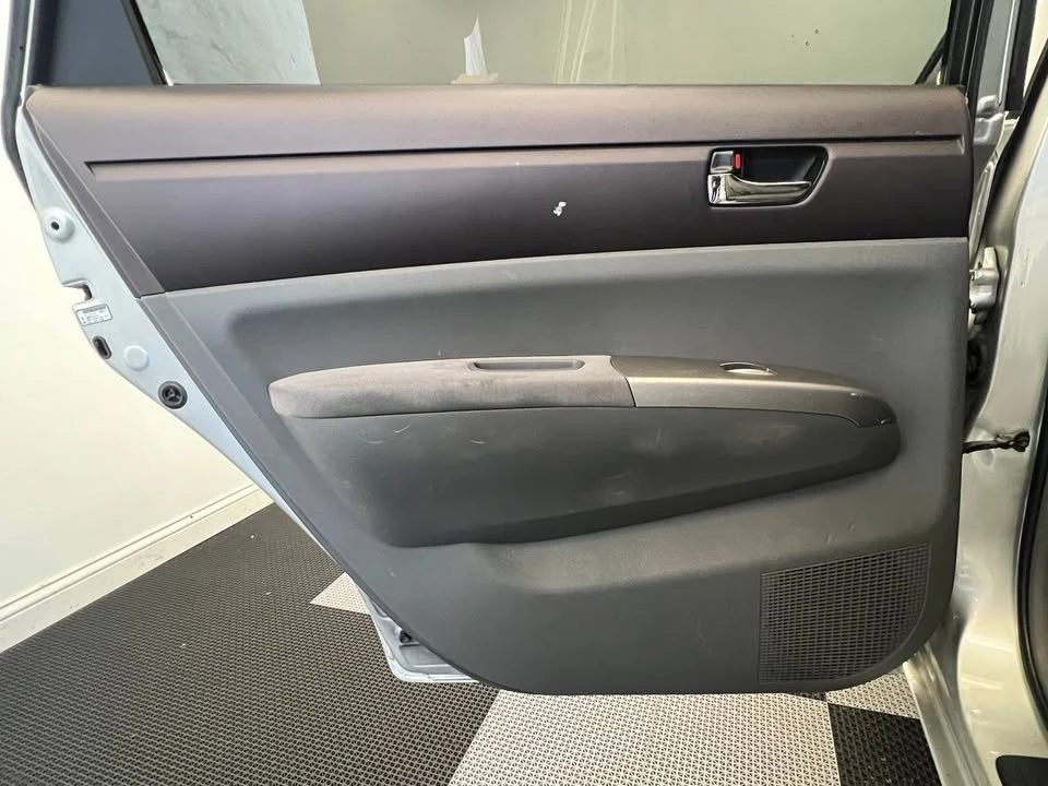 2005 Toyota Prius 2nd Gen - Image 9 of 20