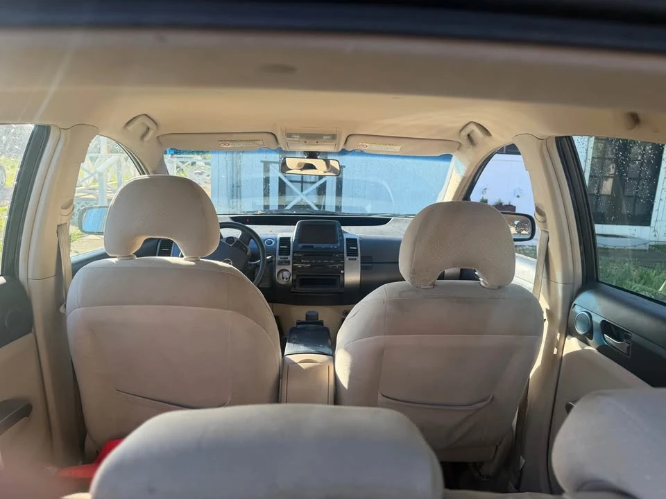 2005 Toyota Prius 2nd Gen - Image 2 of 8