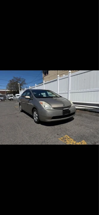 2005 Toyota Prius 2nd Gen - Image 13 of 14