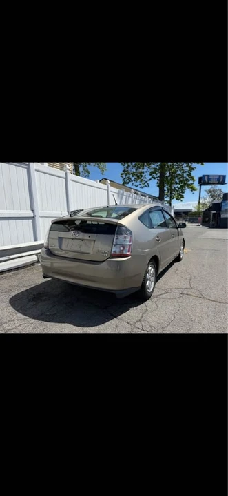 2005 Toyota Prius 2nd Gen - Image 11 of 14