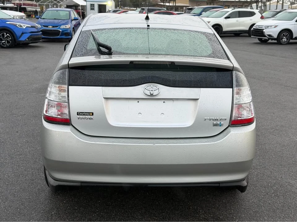 2005 Toyota Prius 2nd Gen - Image 2 of 11