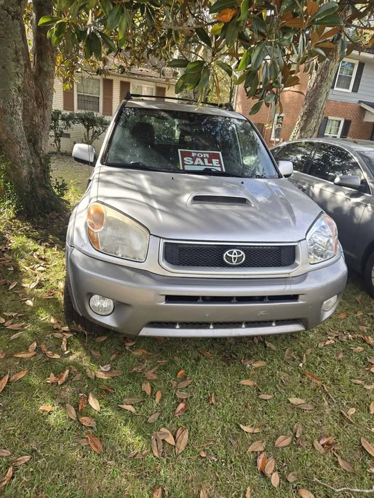 2005 Toyota RAV4 2nd Gen - Image 3 of 6