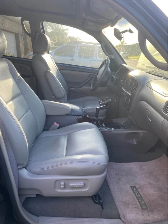 2005 Toyota Sequoia 1st Gen - Image 5 of 7