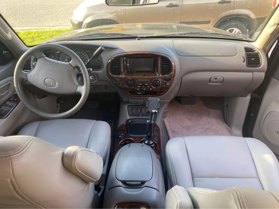 2005 Toyota Sequoia 1st Gen - Image 4 of 7