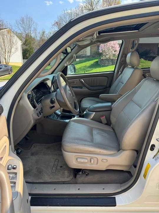 2005 Toyota Sequoia 1st Gen - Image 5 of 10