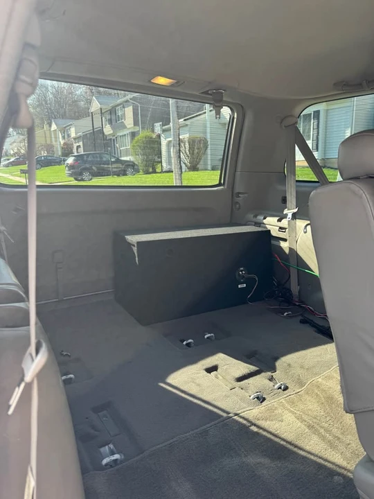 2005 Toyota Sequoia 1st Gen - Image 8 of 10