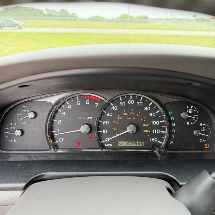 2005 Toyota Sequoia 1st Gen - Image 18 of 20